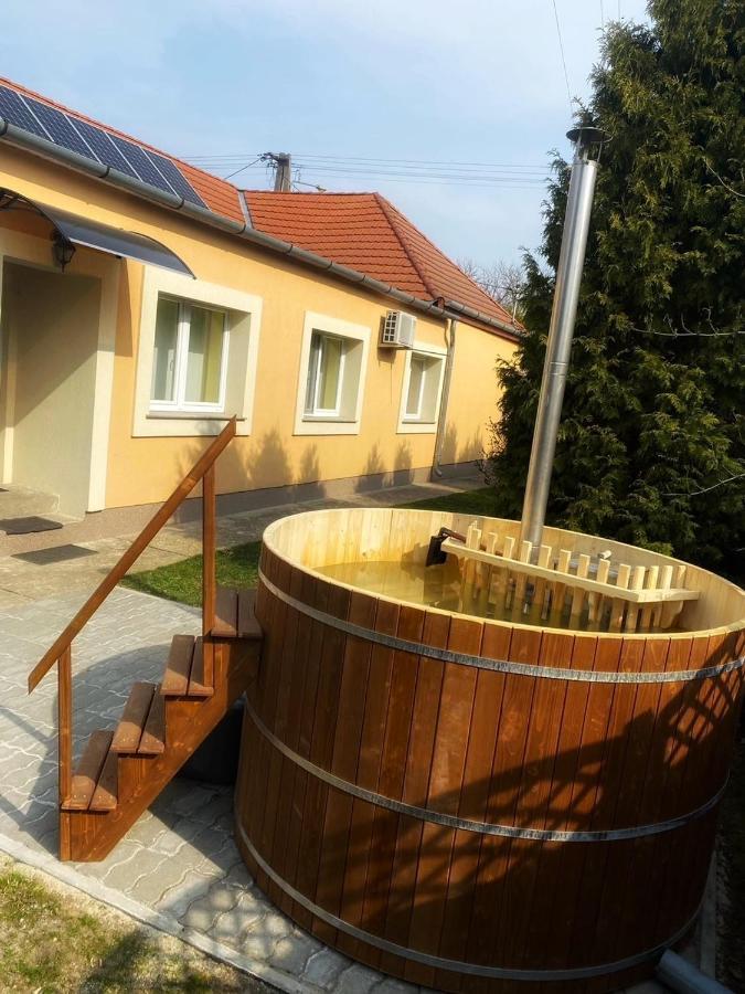 Matrai Vadaszhaz Matraterenye Екстериор снимка